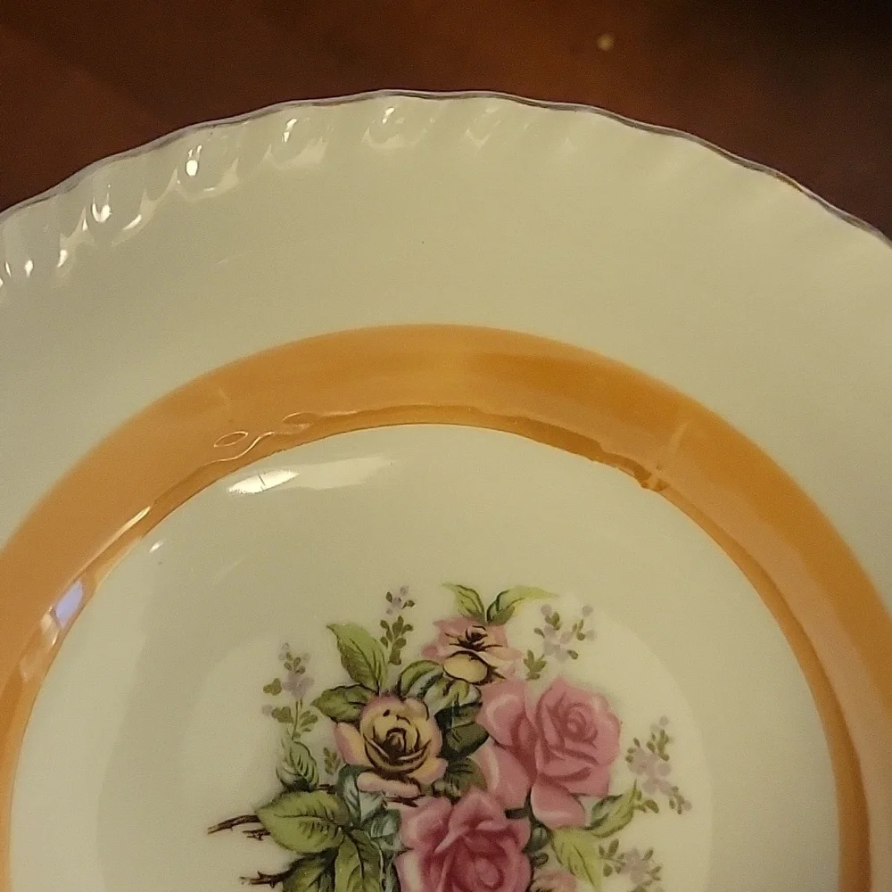 Vintage Westwood Bone China Elegant Lusterware Floral Gold Rim Serving Bowl‎